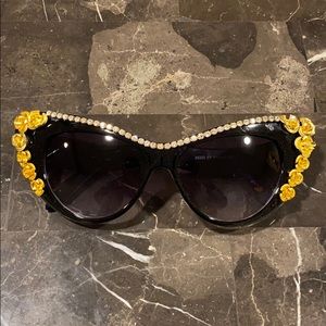 Golden Flower Bling Fashion Sunglasses
